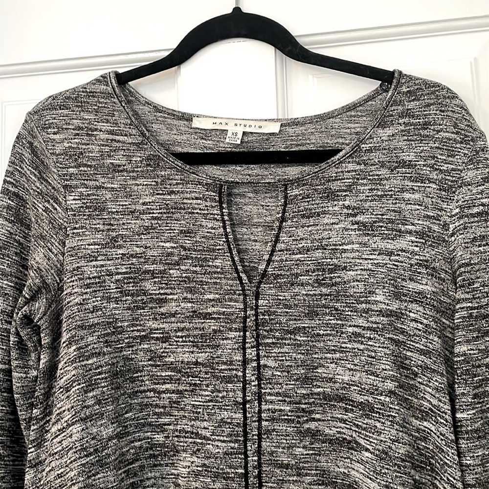 Max Studio adorable loose-fitting wardrobe staple.